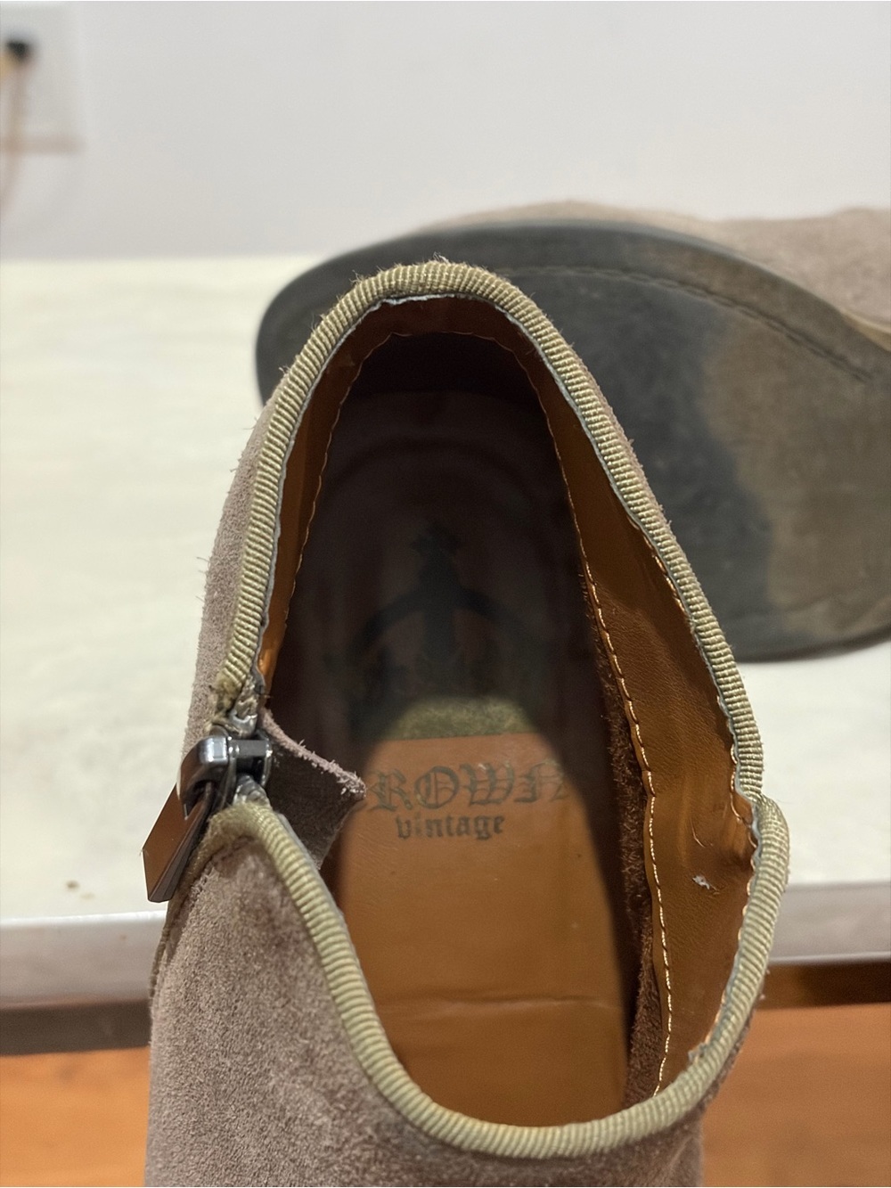 Crown Vintage Suede Taupe Ankle Boots - Women's 7 - Picture 12 of 14